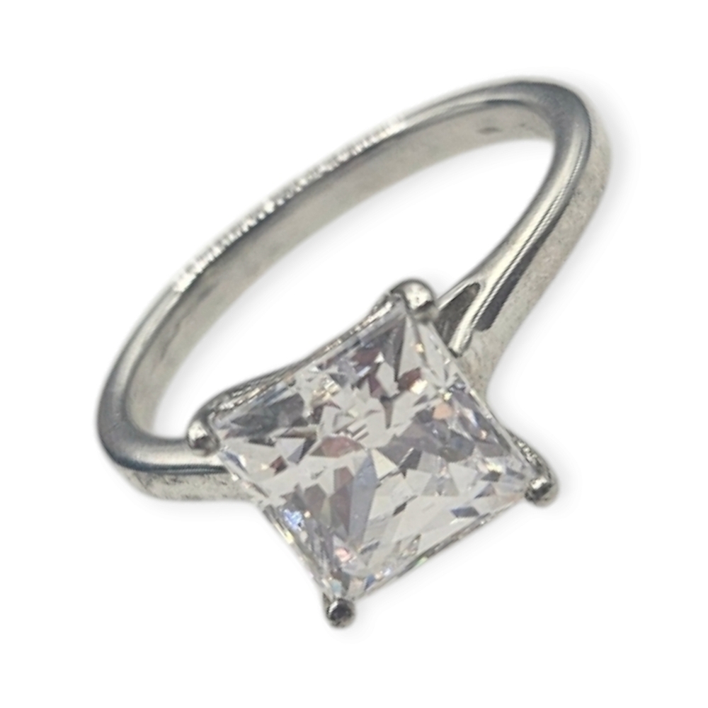 Swarovski Solitaire Ring